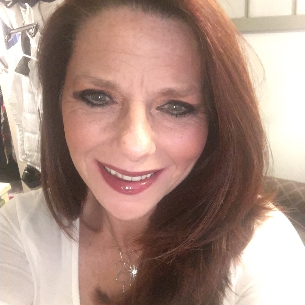 Meet your Posher, Teresa